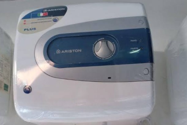 teknisi-service-water-heater (1)